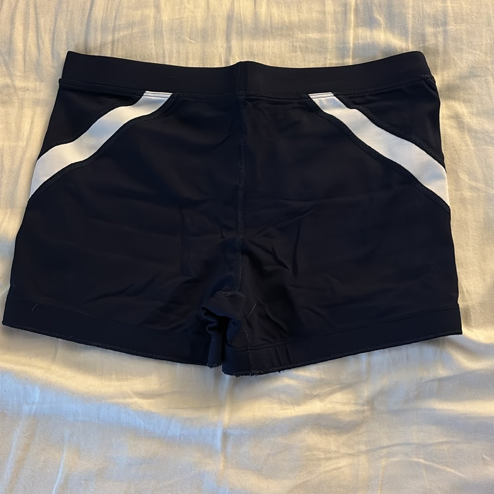 ASICS Shorts - Picture 2 of 5